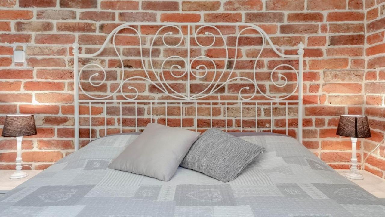 Enio Apartment Новиград Екстериор снимка